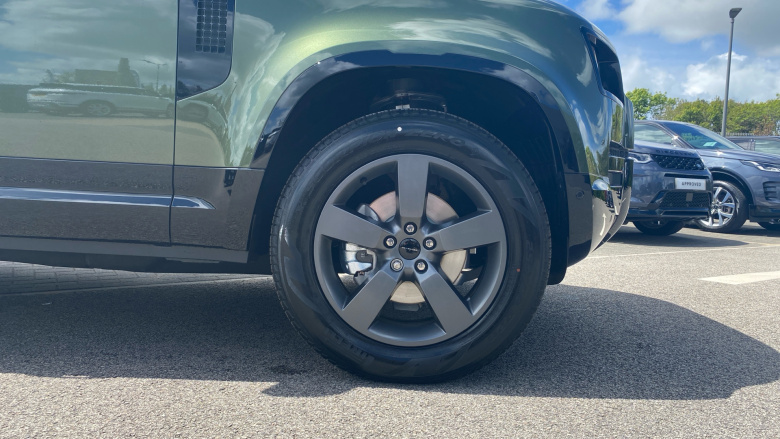 Land Rover Defender 3.0 D250 X-Dynamic SE 110 5dr Auto Diesel Estate
